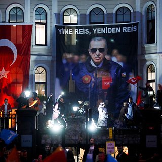 Эрдоган сохранил лидерство на выборах после подсчета 99 процентов бюллетеней