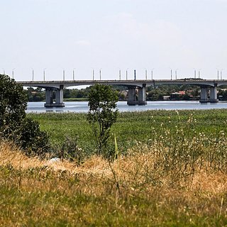 По Херсонскому мосту открыли движение для объезда Крымского моста