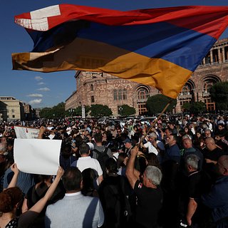 Основная часть протестующих в Ереване разошлась