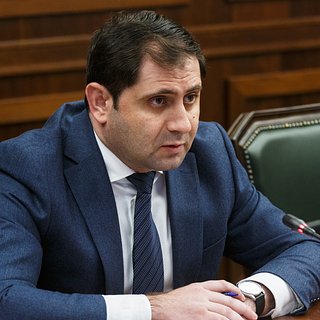 Министр обороны Армении отказался участвовать в заседании глав МО СНГ