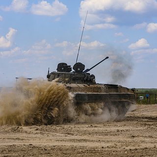«Накидка» российских танков показала способность отклонять ракеты Javelin