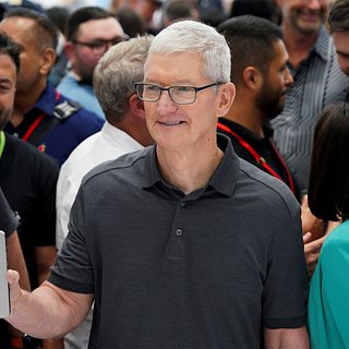 Глава Apple рассказал о необходимости покупать новый iPhone ежегодно