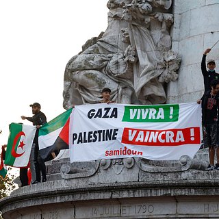 В Париже вопреки запрету началась акция в поддержку Палестины