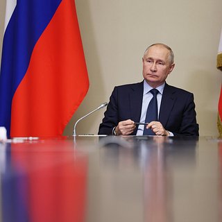 Кремль опроверг слухи о проблемах со здоровьем Путина