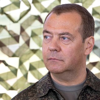 Медведев рассказал о порученной ему работе в сфере Вооруженных сил России
