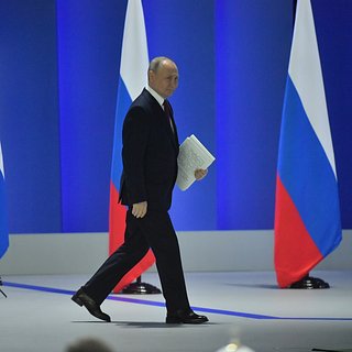 Путин заявил о разрушении мира с одним гегемоном
