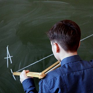 В регионах России заявили о нехватке учителей математики и русского языка