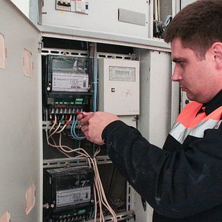 Необходимость пересмотреть тарифы на электричество в России объяснили