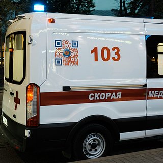 43-летнюю петербурженку облили кислотой на улице