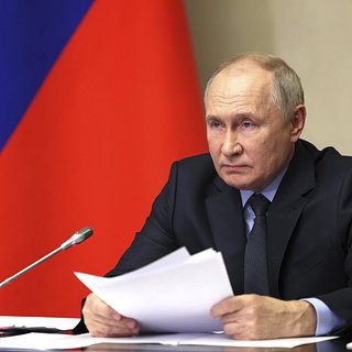 Путин присвоил генеральские звания 44 офицерам