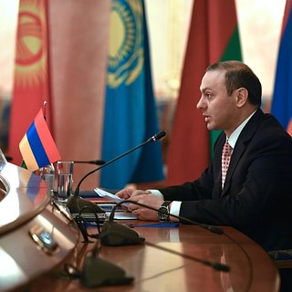 В Совбезе Армении признали наличие противоречивых идей о курсе страны