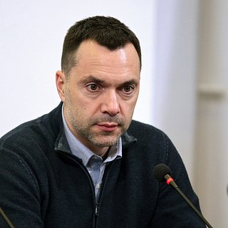 Пипа сообщила об уголовном деле в отношении Арестовича на Украине