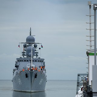 Шойгу рассказал о сдерживании сил НАТО российскими кораблями