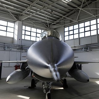 В Дании началось обучение украинских пилотов управлению F-16