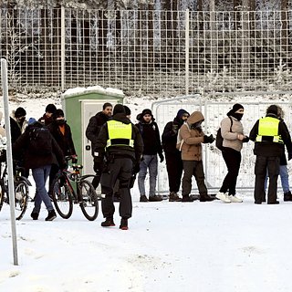 Финляндия приняла первые решения по беженцам из России