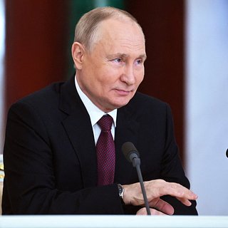 На Западе увидели тревожный сигнал в улыбке Путина
