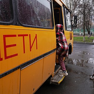 В Госдуме предложили лишать перевозчиков лицензии за высадку детей из транспорта