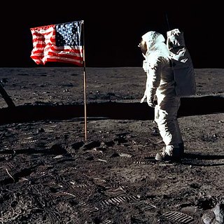 ИИ посчитал фотографию лунной миссии НАСА подделкой