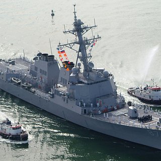 Фото: U.S. Navy / Mass Communication Specialist 1st Class Blake Midnight / Handout / Reuters