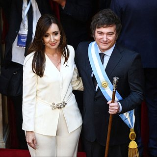 Милей вступил в должность президента Аргентины