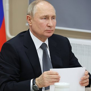 Песков назвал поддержку россиянами Путина неопровержимым фактом