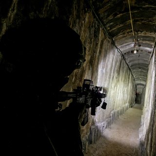 Израиль начал затапливать туннели под сектором Газа