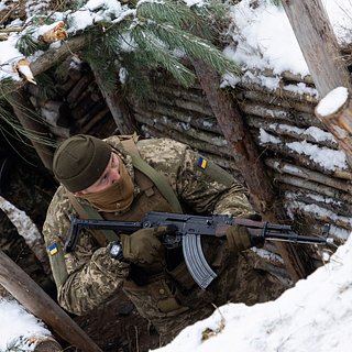 Зеленский заявил о неизбежном отступлении украинских войск