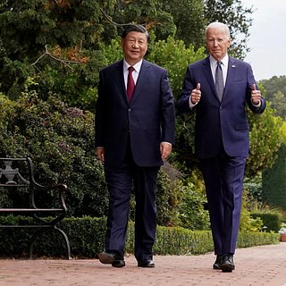 США и Китай обсудили детали возобновления военных контактов