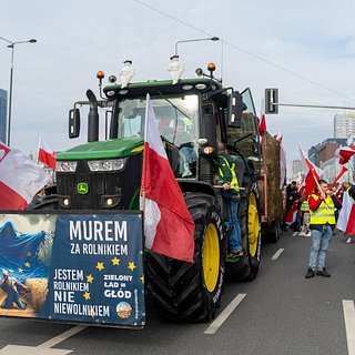 Польские фермеры начали блокаду границы с Литвой