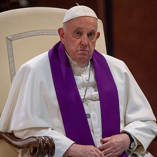 Ватикан разъяснил слова Папы Римского о белом флаге для Киева