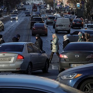 На Украине женщин массово задарили автомобилями