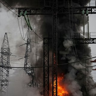 На Украине сообщили о разрушении Змиевской ТЭС в Харьковской области