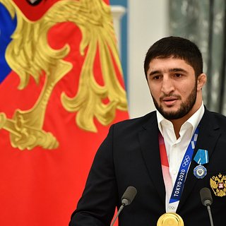 Борца Абдулрашида Садулаева не допустили к лицензионному олимпийскому турниру