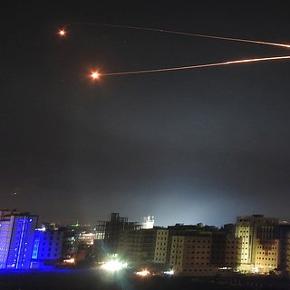 Более 50 ракет выпустили по северу Израиля