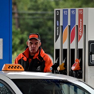 Россия вошла в топ-20 стран с самым дешевым бензином