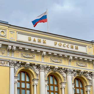 Рекордный рост доли рубля в расчетах с Европой объяснили