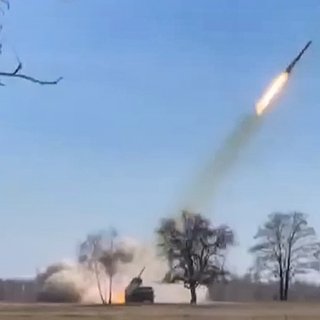 Российские артиллеристы из «Урагана» накрыли украинский «Град»