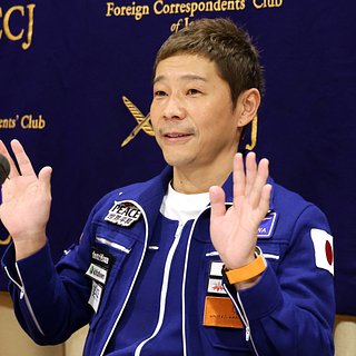 Японский миллиардер отказался лететь на Starship к Луне