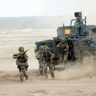 В НАТО назвали число находящихся в высокой боевой готовности солдат