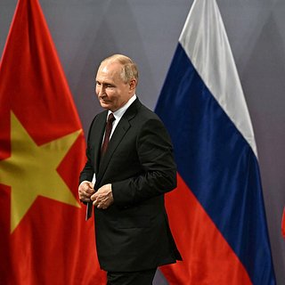 В России рассказали о севших в лужу американцах после визита Путина в КНДР и Вьетнам