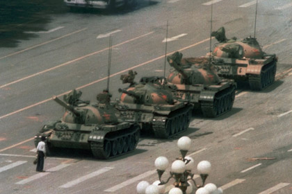 Китайцам предложили одеться в черное в память о событиях на Тяньаньмэнь