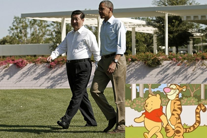 В Китае запретили картинку с Винни-Пухом и Си Цзиньпином