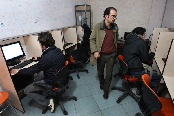 Интернет-кафе в Тегеране