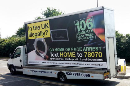 Фургон с призывами к мигрантам, который будет курсировать по Лондону 
