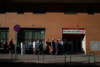 Очередь на биржу труда в Мадриде