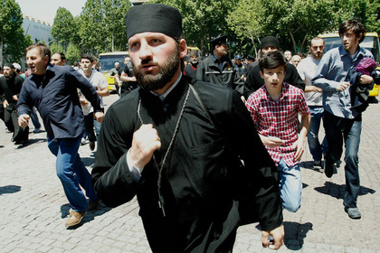 Противники гей-парада в Тбилиси 17 мая