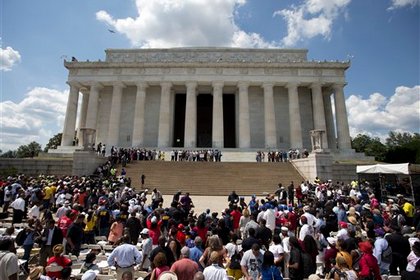 Акция у Мемориала Линкольна в Вашингтоне 24 августа 2013 года. 