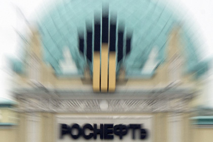 «Роснефть» в семь раз обогнала «Газпром» по выплатам топ-менеджерам
