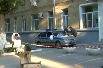 Следователи на месте убийства полицейских в Новочеркасске