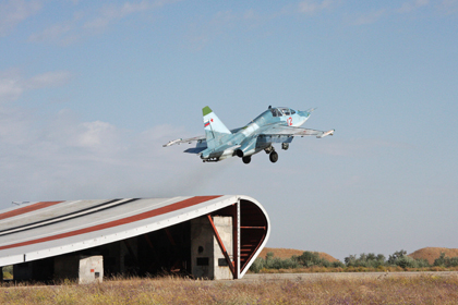 Тренировка российских летчиков на тренажере НИТКА в Крыму